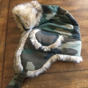 Boys winter hat in camouflage and faux fur